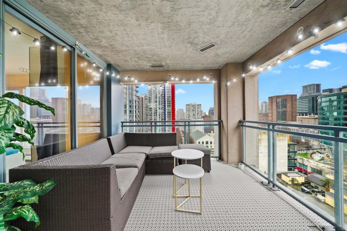 Beautiful 2 Bed Home Dt With Free Parking Vancouver Exteriér fotografie