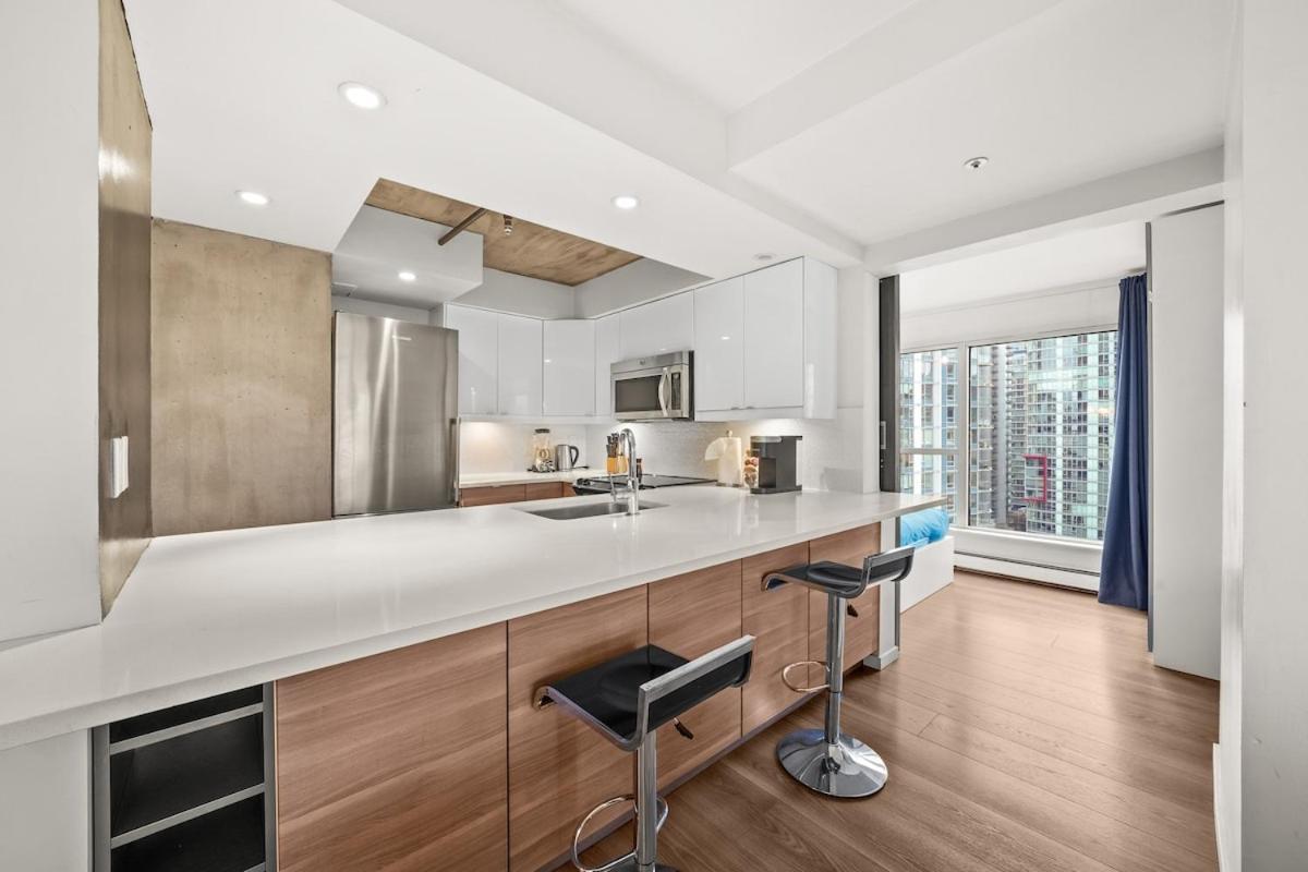Beautiful 2 Bed Home Dt With Free Parking Vancouver Exteriér fotografie