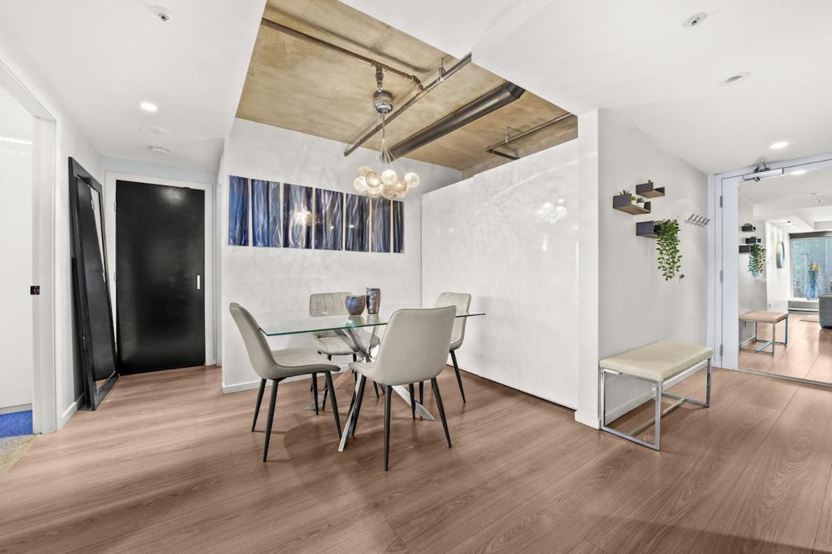 Beautiful 2 Bed Home Dt With Free Parking Vancouver Exteriér fotografie