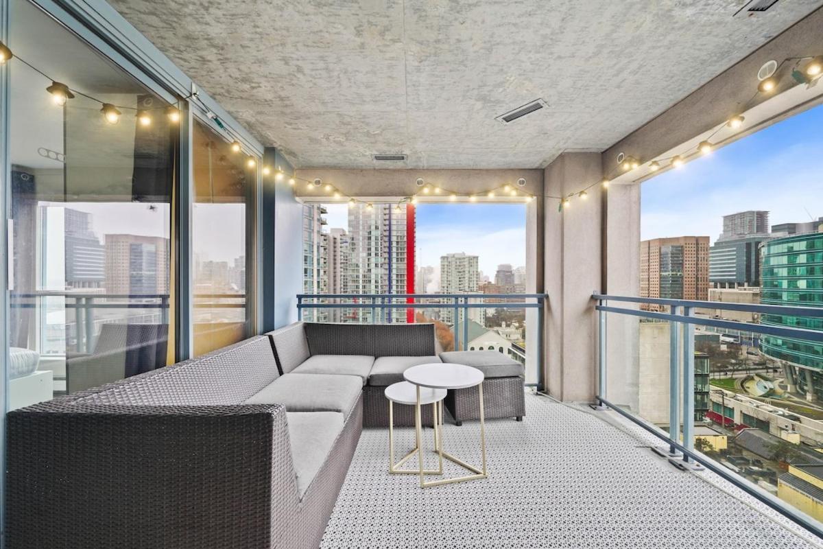 Beautiful 2 Bed Home Dt With Free Parking Vancouver Exteriér fotografie