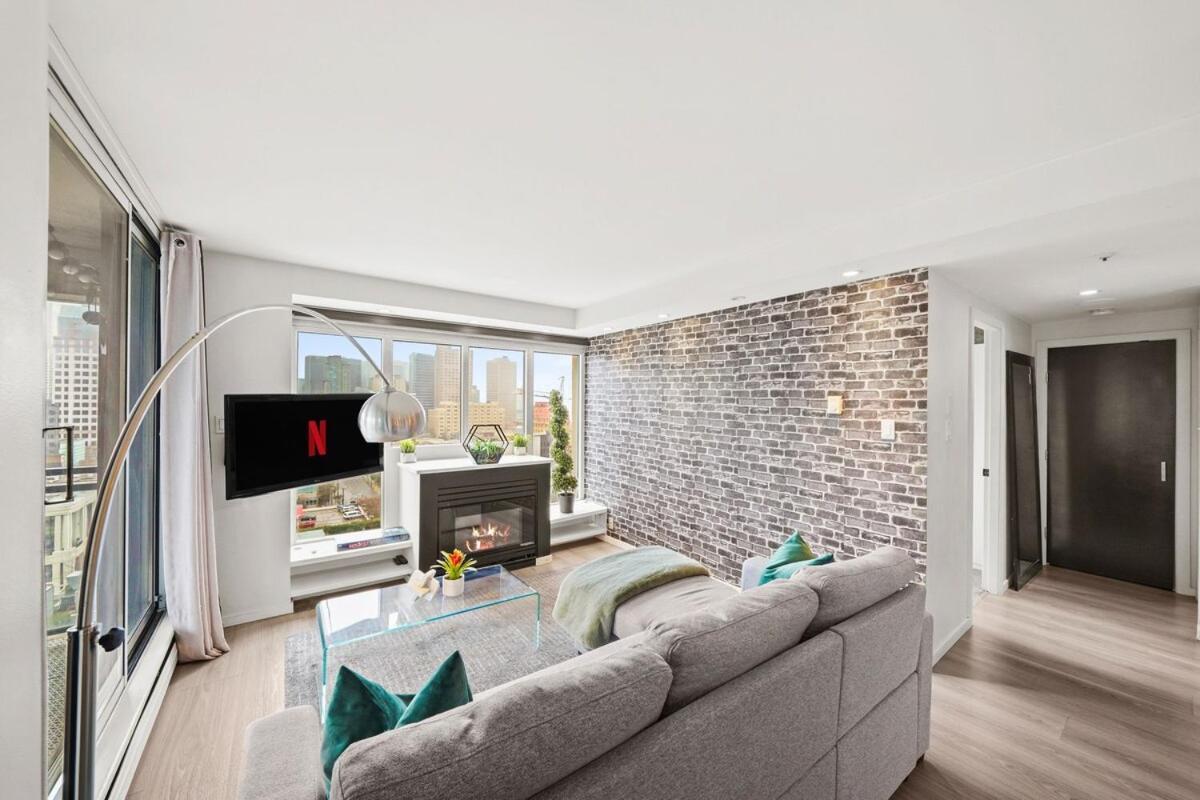 Beautiful 2 Bed Home Dt With Free Parking Vancouver Exteriér fotografie