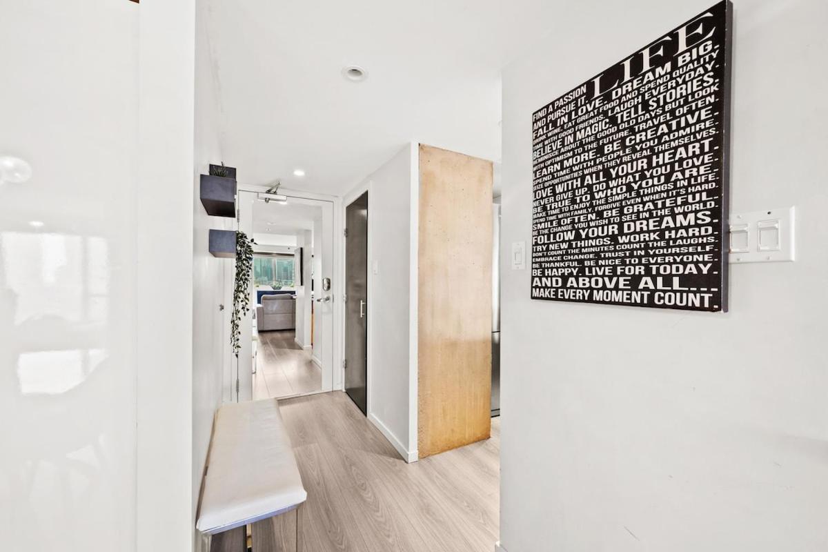 Beautiful 2 Bed Home Dt With Free Parking Vancouver Exteriér fotografie